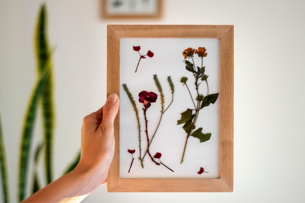 Buying small decorative elements